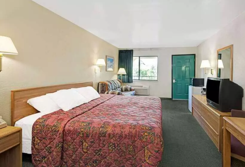 Otel Days Inn By Wyndham Espanola