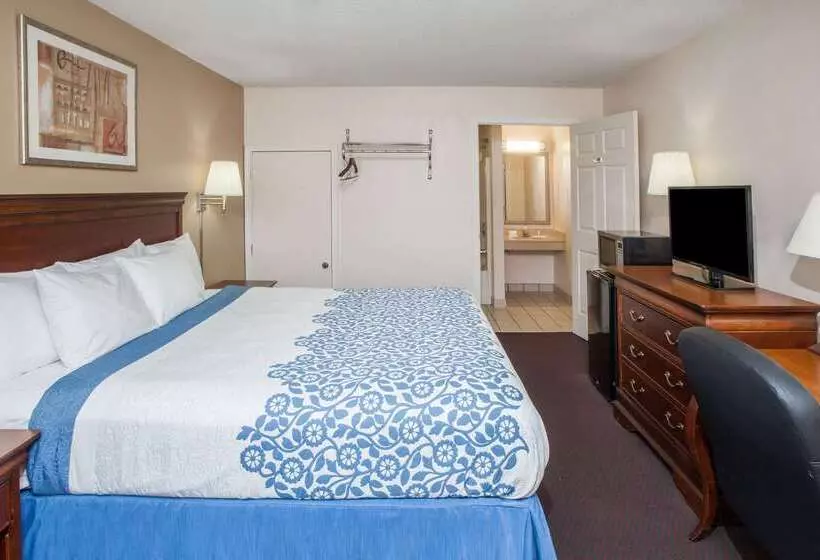 호텔 Days Inn By Wyndham Fort Wayne