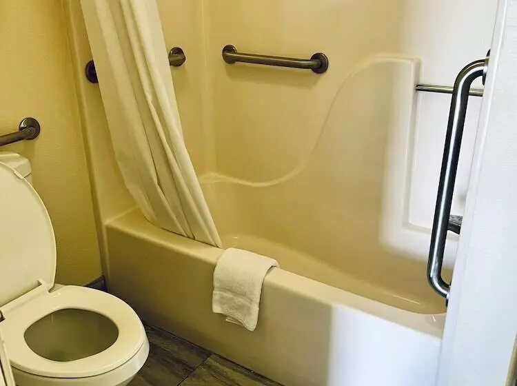 호텔 Days Inn By Wyndham Fort Wayne