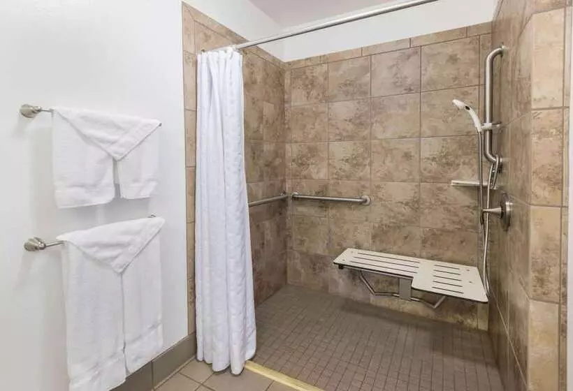 هتل Days Inn By Wyndham Great Falls