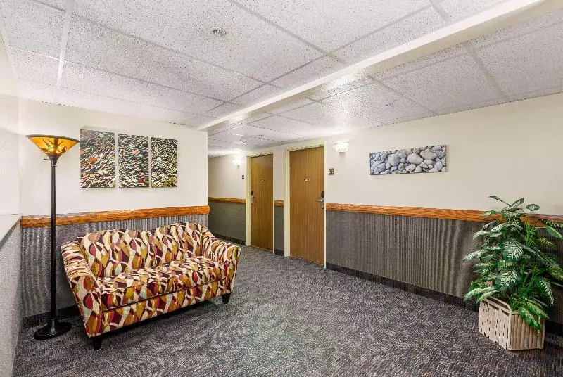 هتل Days Inn By Wyndham Great Falls