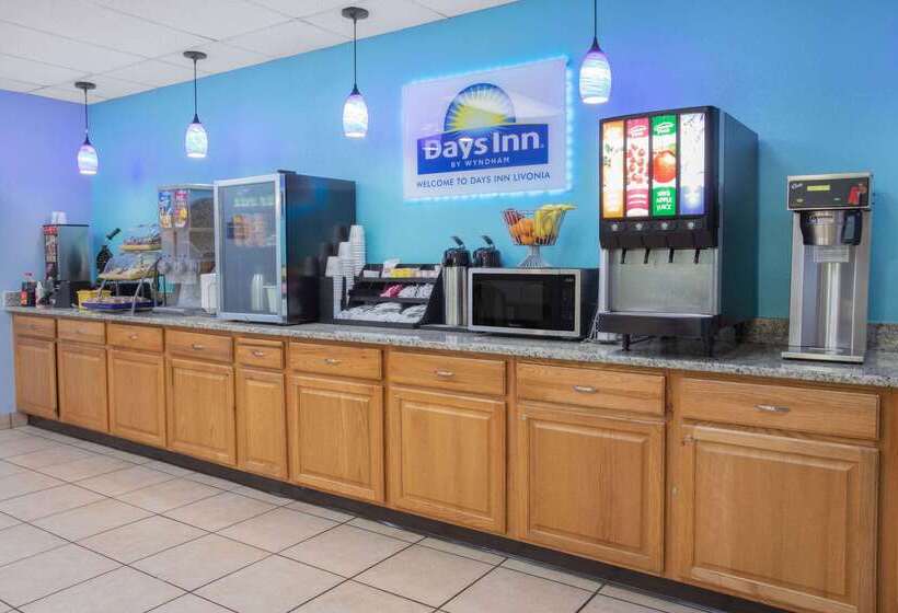 בית מלון כפרי Days Inn By Wyndham Livonia Canton Detroit