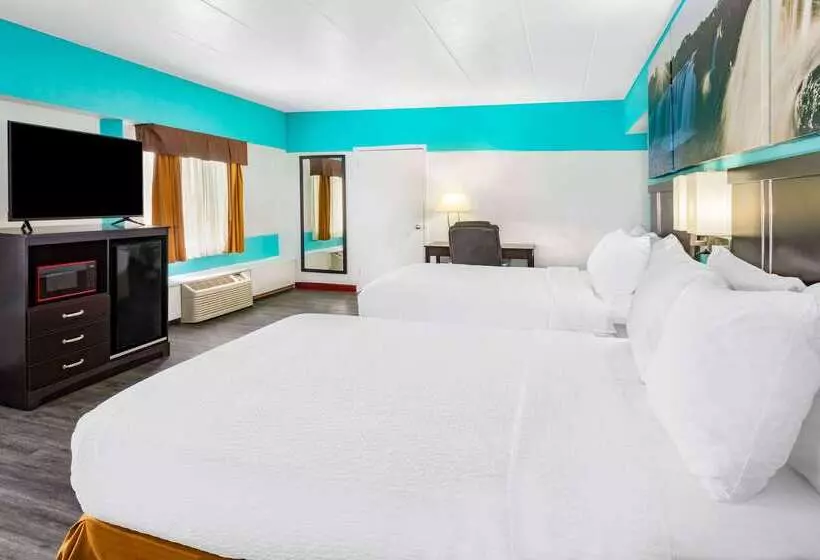 호텔 Days Inn By Wyndham Livonia Canton Detroit