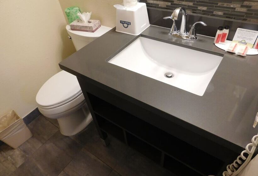 فندق Days Inn By Wyndham Montereyfisherman S Wharf Aquarium