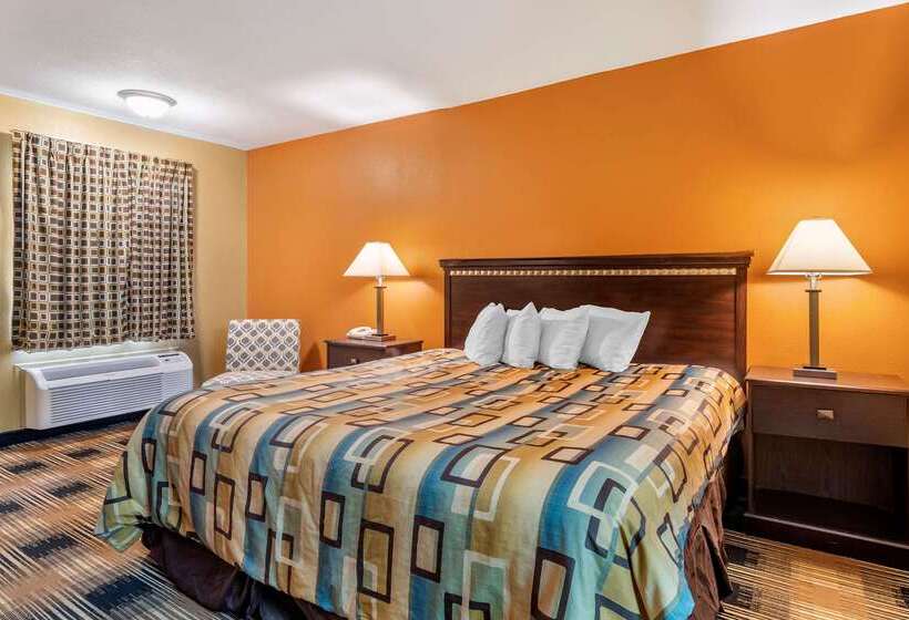 Отель Econo Lodge