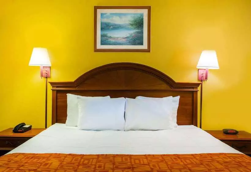 هتل Howard Johnson By Wyndham Panama City