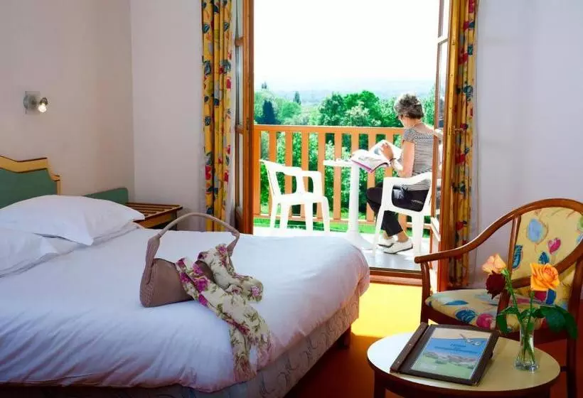 Отель Hôtel Les Bergeronnettes