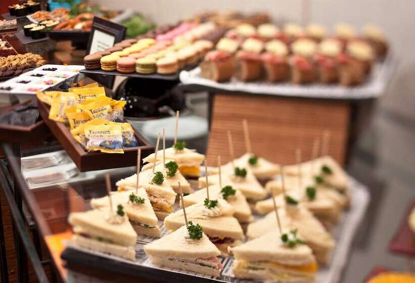 Hotelli Leipzig Marriott