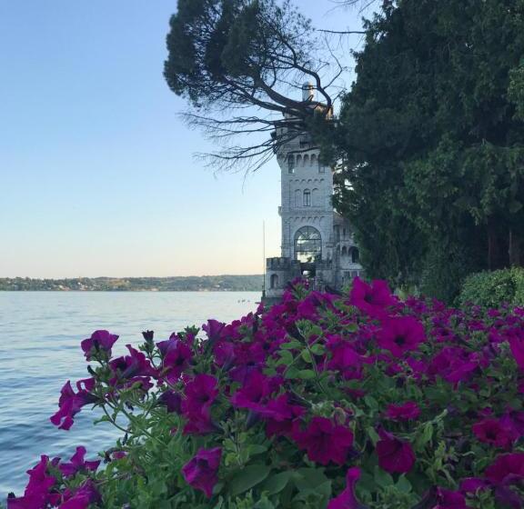 בית מלון כפרי Villa Fiordaliso