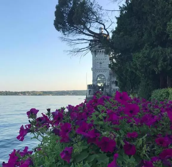 ホテル Villa Fiordaliso