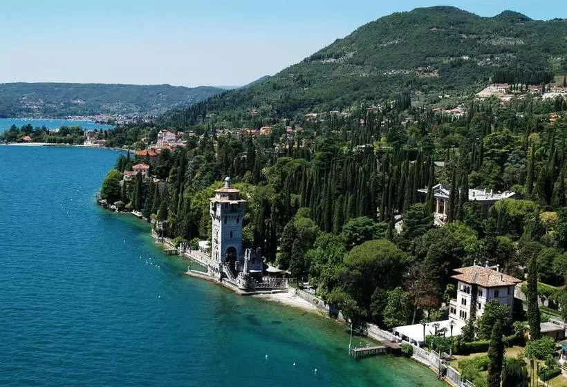 ホテル Villa Fiordaliso