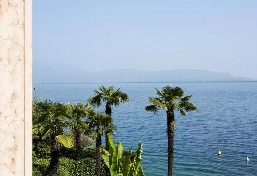 ホテル Villa Fiordaliso