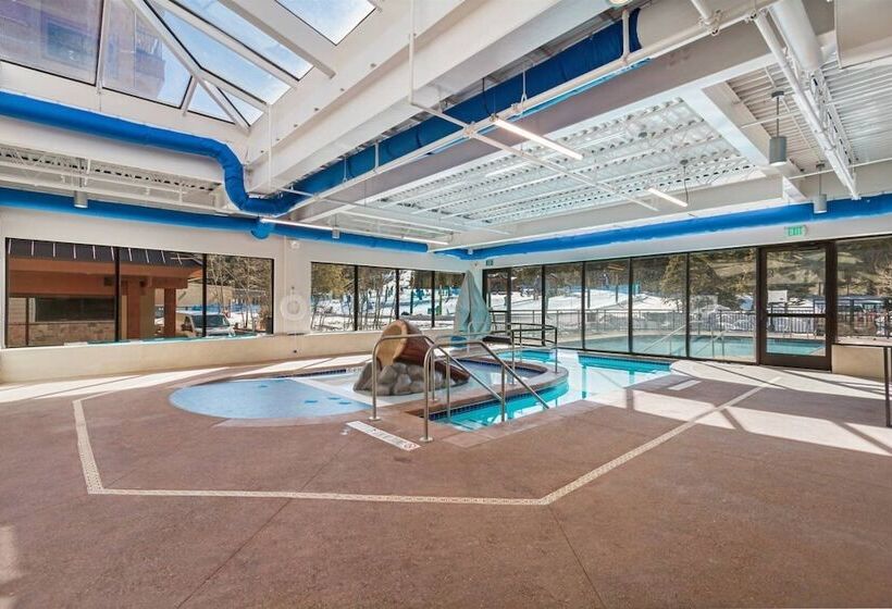 هتل Village At Breckenridge Resort
