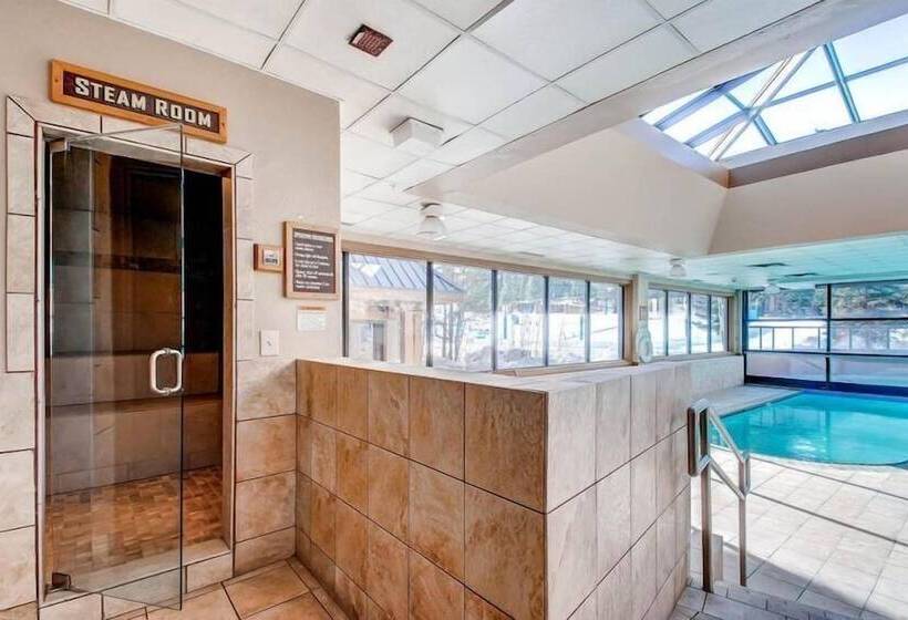 هتل Village At Breckenridge Resort