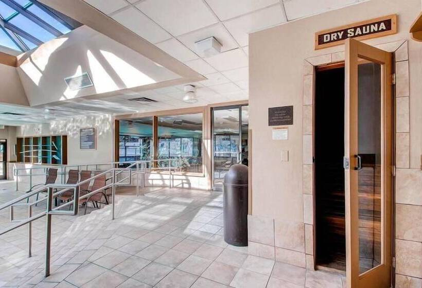 هتل Village At Breckenridge Resort