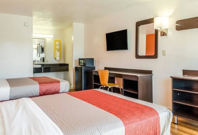 Motel 6 Saraland, Al