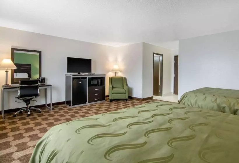 モーテル Quality Inn