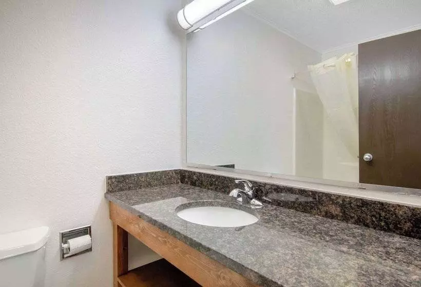 モーテル Quality Inn