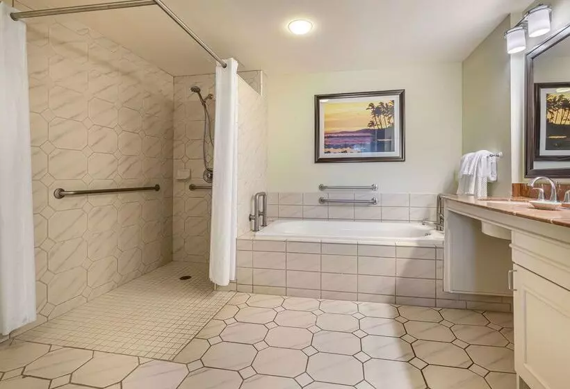 Курорт Hilton Vacation Club The Point At Poipu Kauai