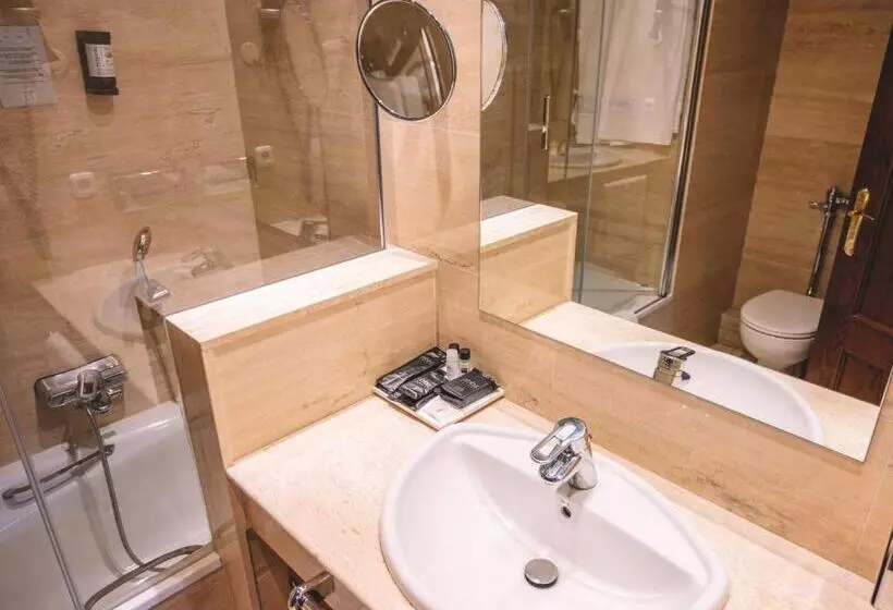 Отель Abba Xalet Suites