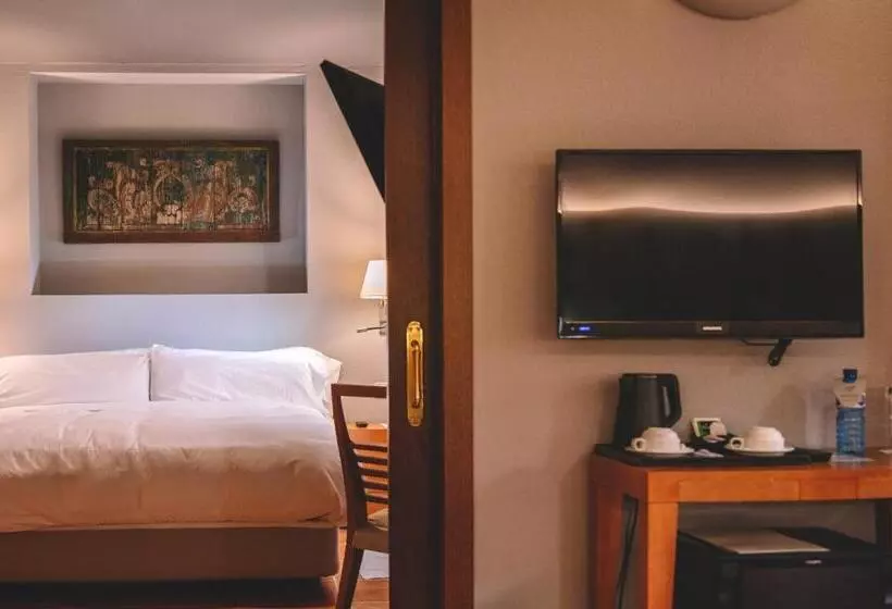 Отель Abba Xalet Suites