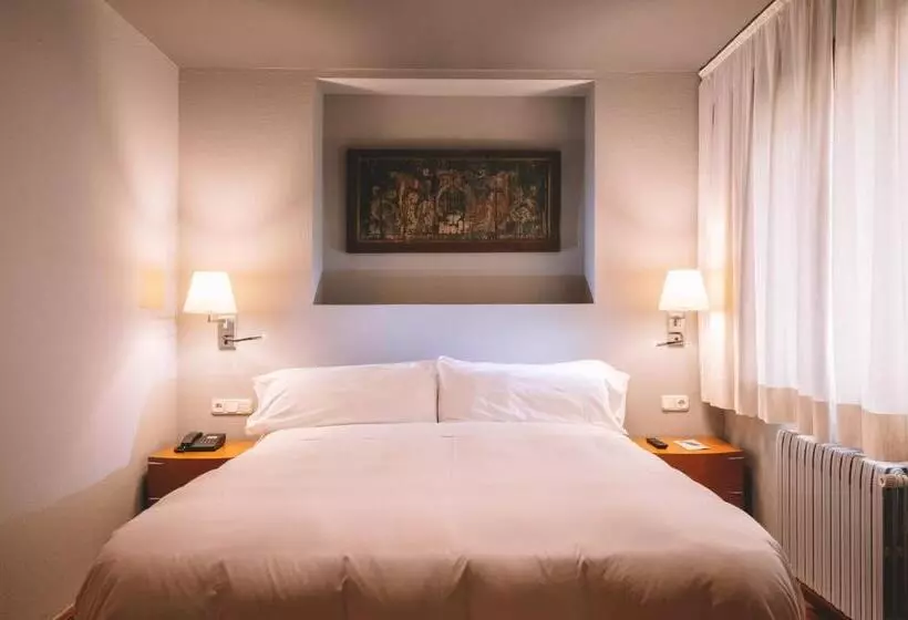 Отель Abba Xalet Suites