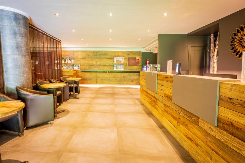 هتل Abba Xalet Suites