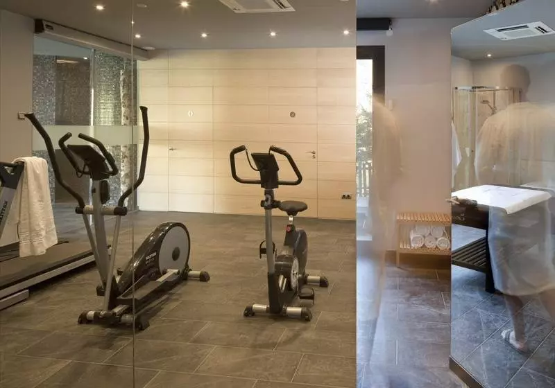 Отель Abba Xalet Suites