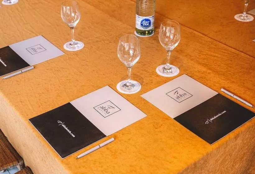 Отель Abba Xalet Suites