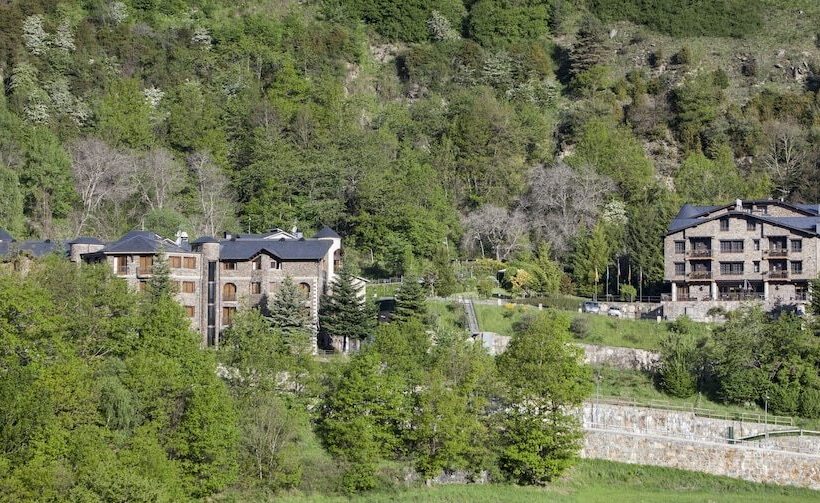 هتل Abba Xalet Suites