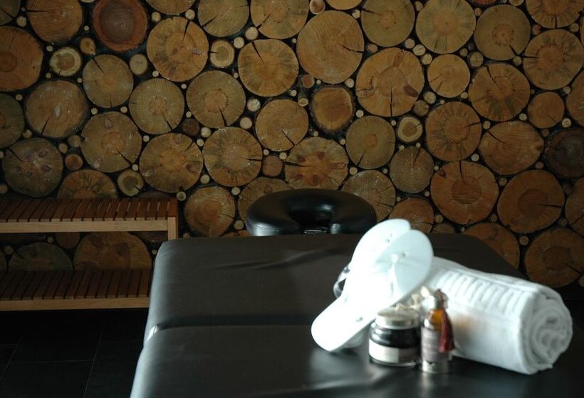 هتل Abba Xalet Suites