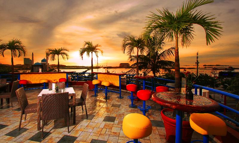 בית מלון כפרי Aryaduta Makassar