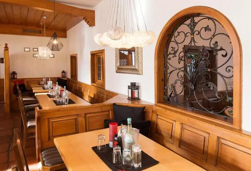 Dormero Hotel München Kirchheim Messe