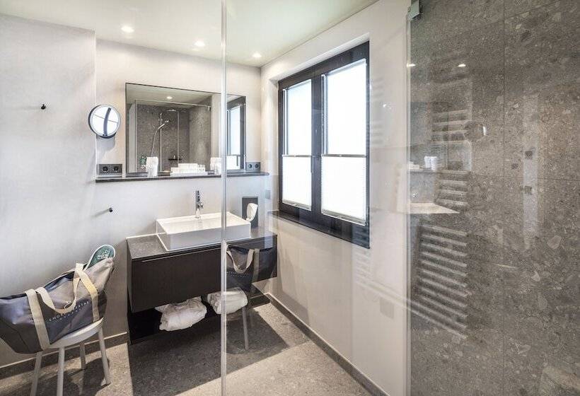 Отель Wellness & Genuss Resort   Engel Obertal