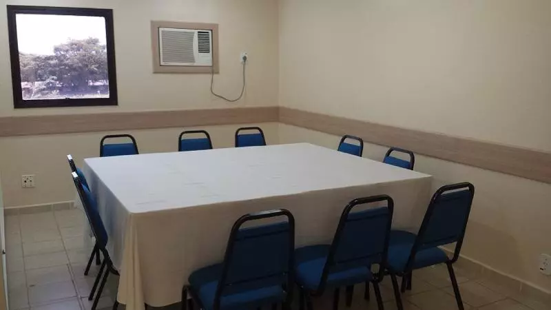 Отель Golden Park Ribeirao Preto