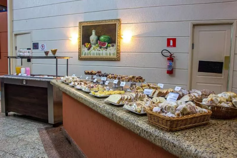 Отель Golden Park Ribeirao Preto