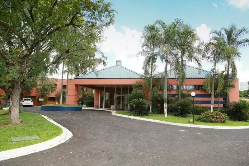 Отель Golden Park Ribeirao Preto