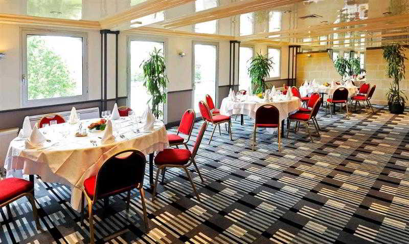 هتل Hôtel Mercure Rouen Centre Champdemars