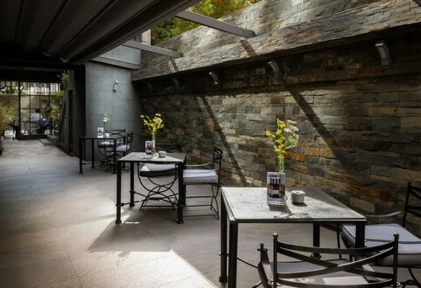 فندق Wyndham Garden Santiago Kennedy