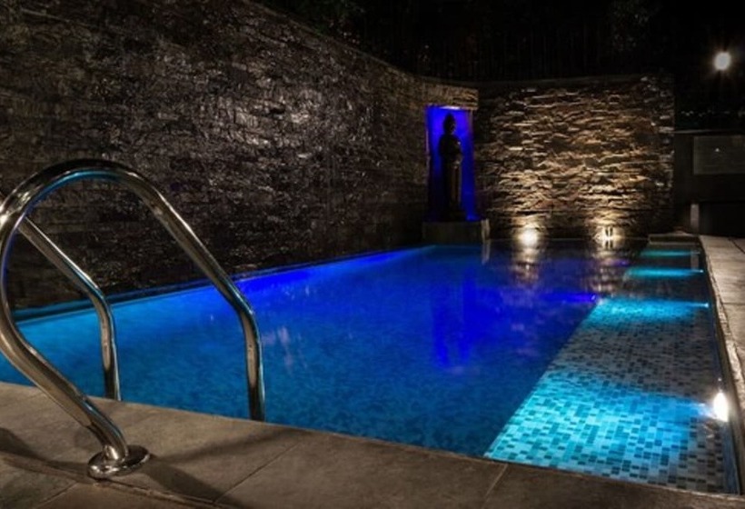 فندق Wyndham Garden Santiago Kennedy