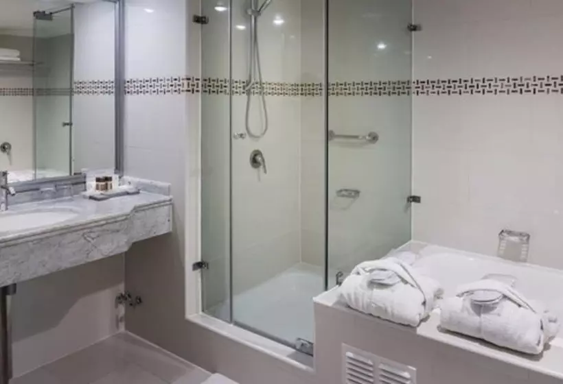 酒店 Wyndham Garden Santiago Kennedy