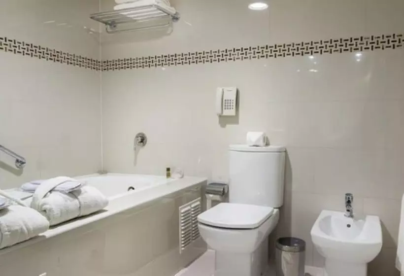 酒店 Wyndham Garden Santiago Kennedy