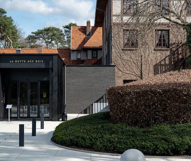 ホテル La Butte Aux Bois