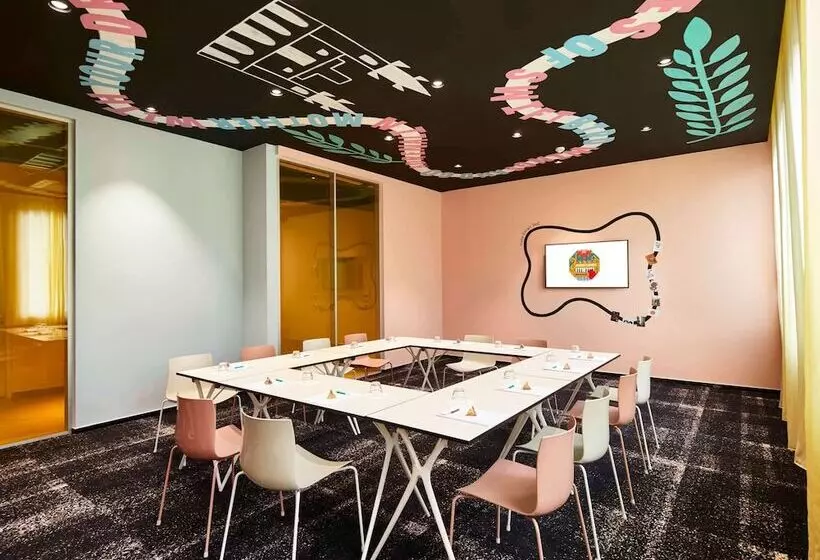 Hotelli Mama Shelter Prague