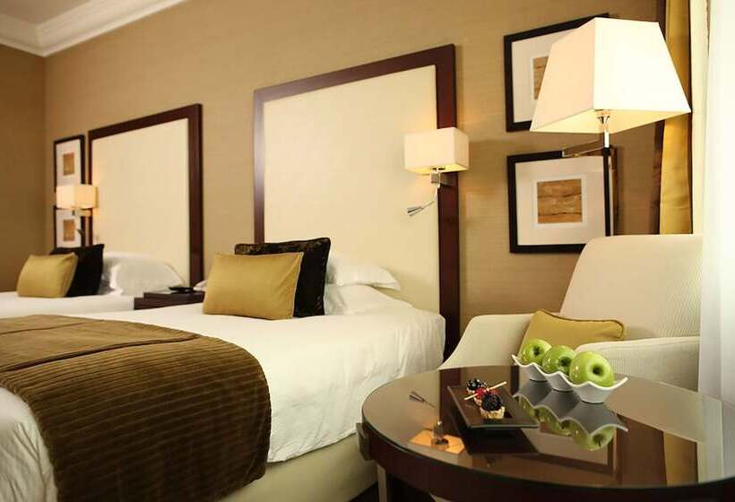 هتل Mövenpick Grand Al Bustan