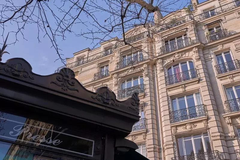 ホテル Plaza Tour Eiffel