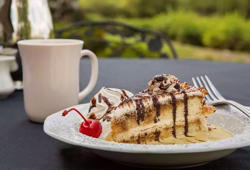 Radisson Hotel Portland Airport