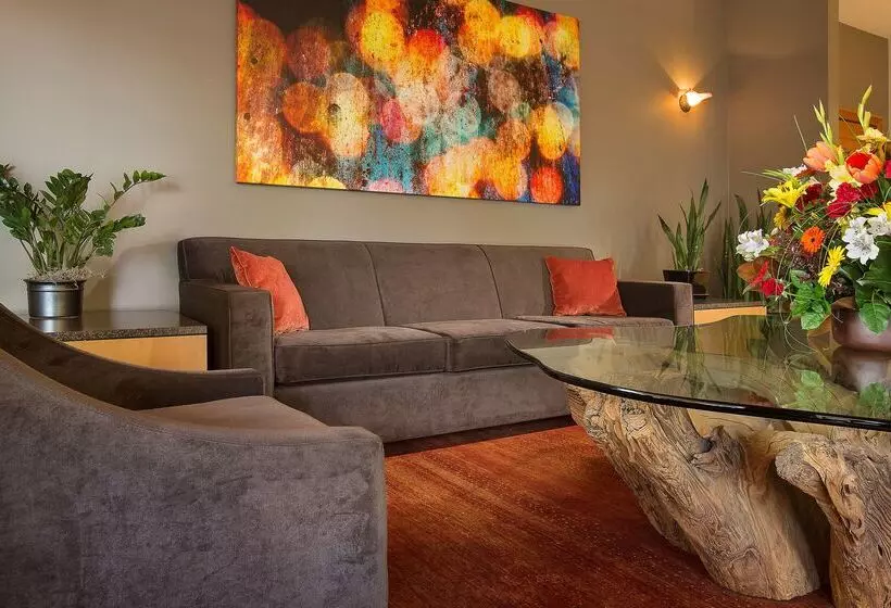 Radisson Hotel Portland Airport