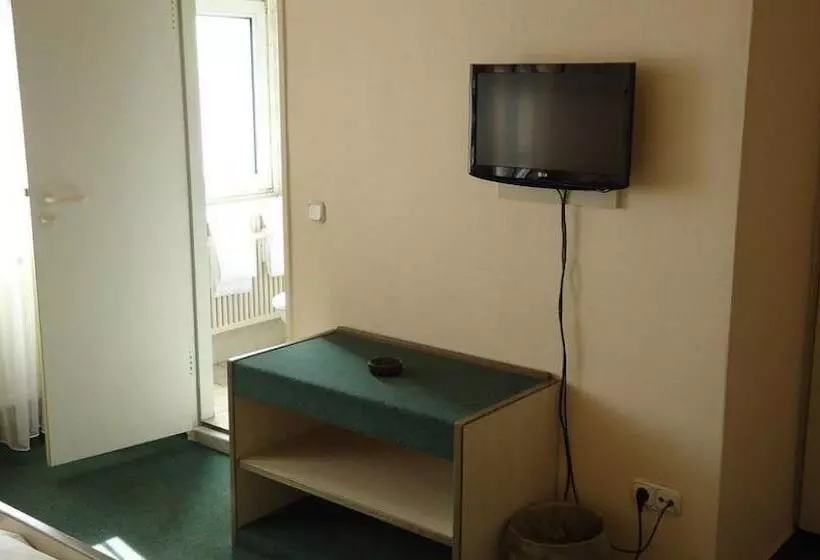 مُتل Und Rasthof Avus