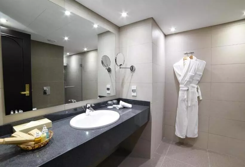 Portemilio Hotel & Resort